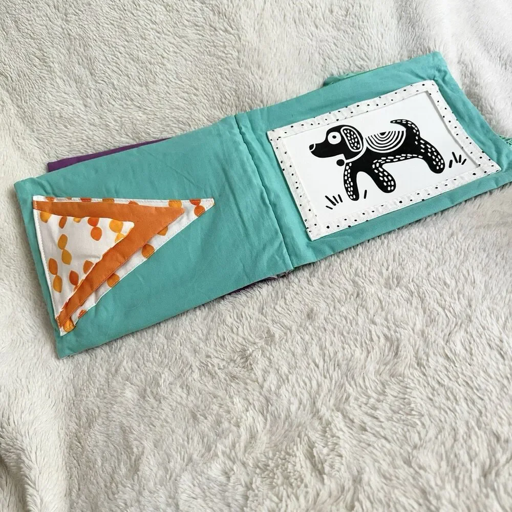 Lovevery Soft Cloth Baby Activity Book Tactile Sensory Crinkle Pages Rainbow Cat